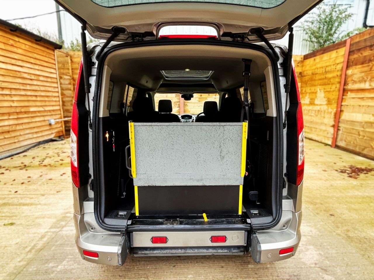 2017 FORD GRAND TOURNEO CONNECT 2017 FORD GRAND TOURNEO CONNECT