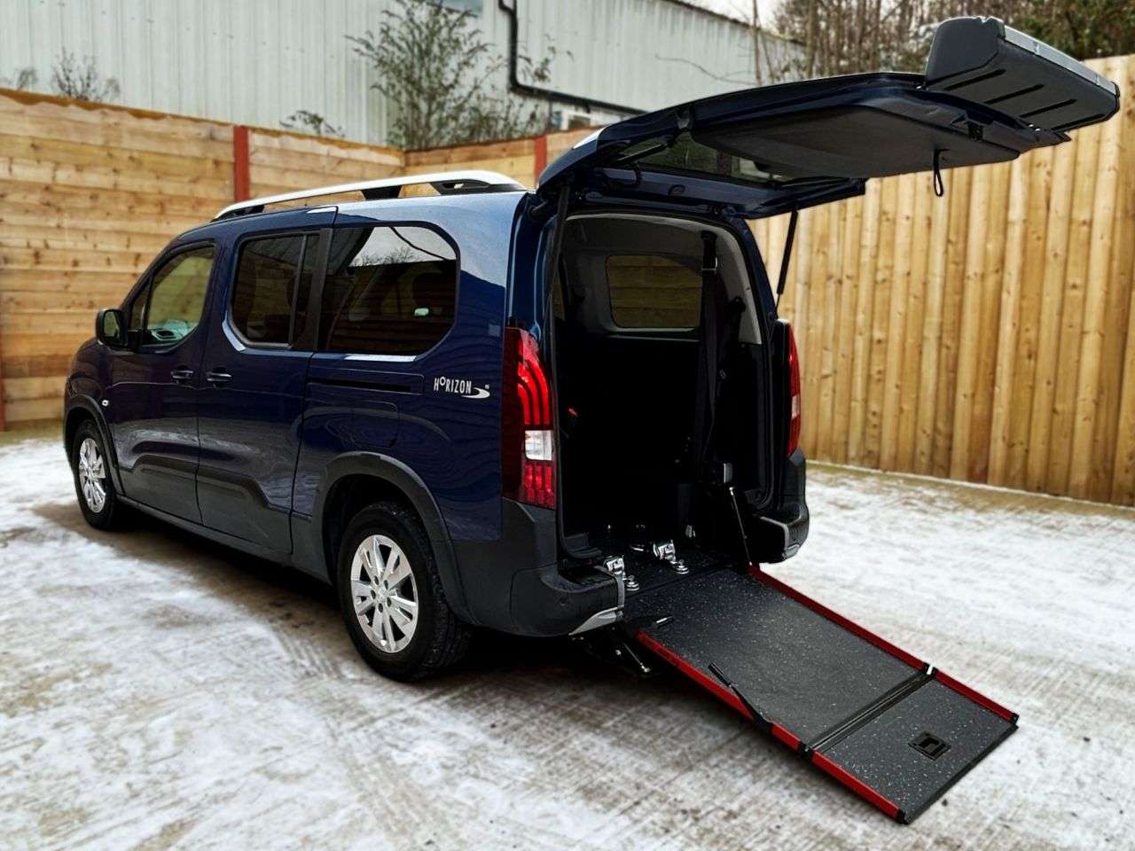 A 2020 PEUGEOT RIFTER L2 LWB 5 Seat Auto Wheelchair Accessible Disabled Access Vehicle WAV A 2020 PEUGEOT RIFTER L2 LWB 5 Seat Auto Wheelchair Accessible Disabled Access Vehicle WAV