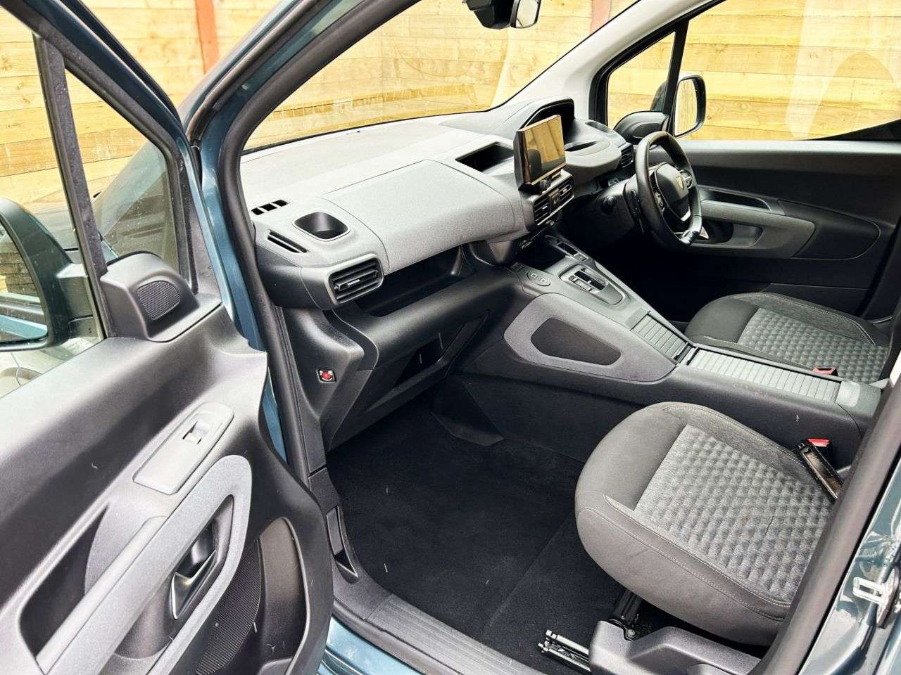 2024 PEUGEOT RIFTER 2024 PEUGEOT RIFTER