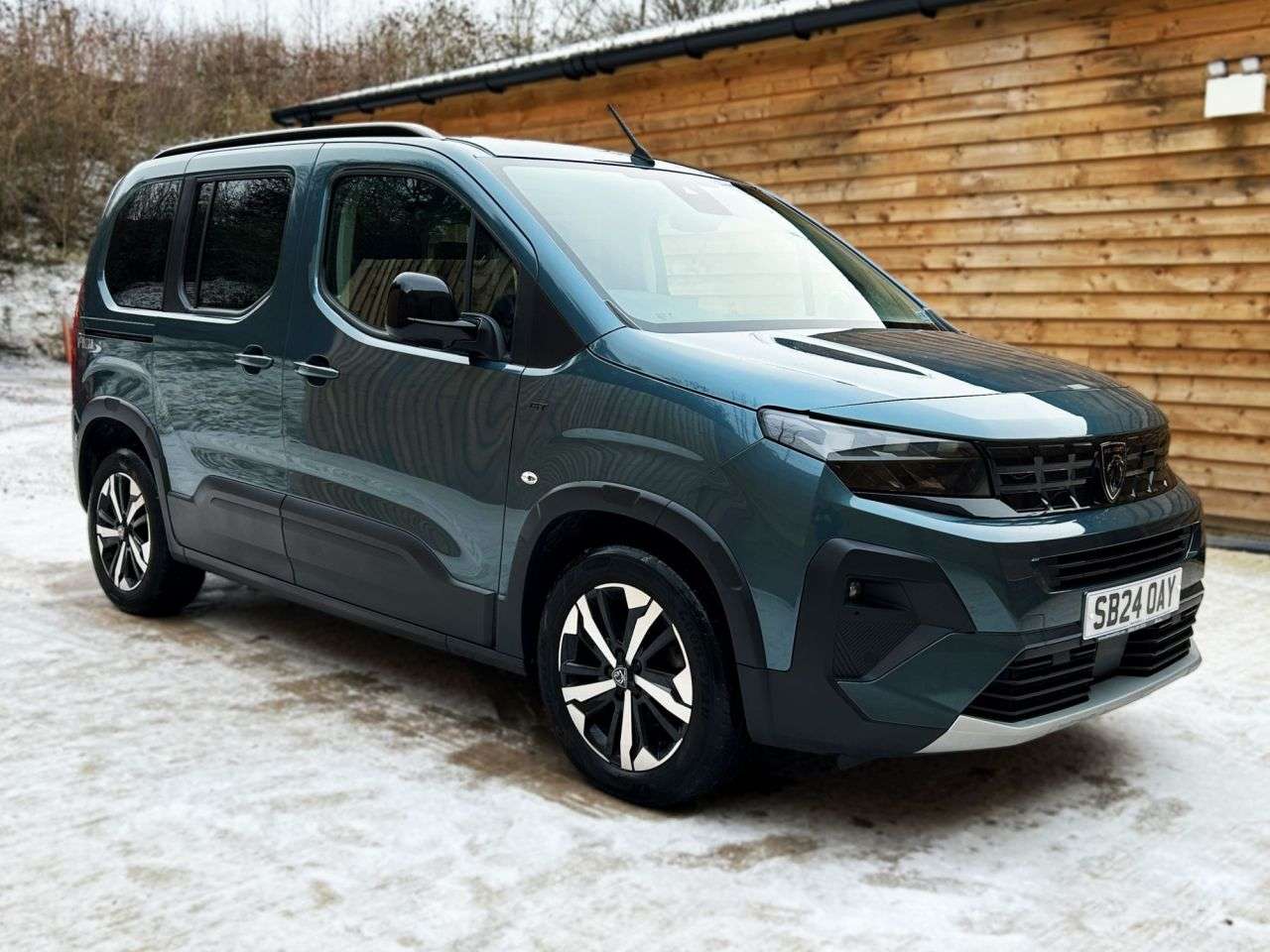 A 2024 PEUGEOT RIFTER 3 Seat Auto Wheelchair Accessible Disabled Access Vehicle WAV A 2024 PEUGEOT RIFTER 3 Seat Auto Wheelchair Accessible Disabled Access Vehicle WAV