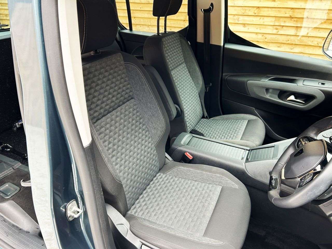 2024 PEUGEOT RIFTER 2024 PEUGEOT RIFTER