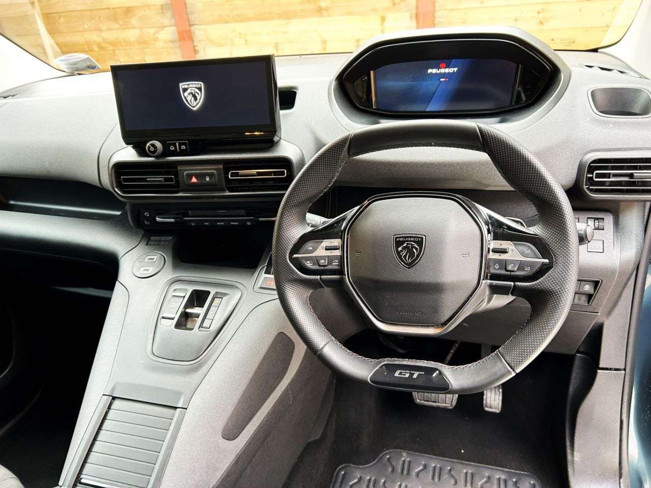 A 2024 PEUGEOT RIFTER 3 Seat Auto Wheelchair Accessible Disabled Access Vehicle WAV A 2024 PEUGEOT RIFTER 3 Seat Auto Wheelchair Accessible Disabled Access Vehicle WAV