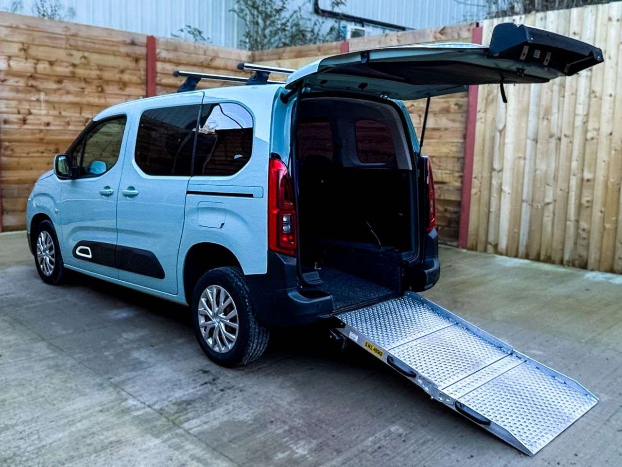 A 2020 CITROEN BERLINGO 3 Seat Auto Wheelchair Accessible Disabled Access Vehicle WAV A 2020 CITROEN BERLINGO 3 Seat Auto Wheelchair Accessible Disabled Access Vehicle WAV