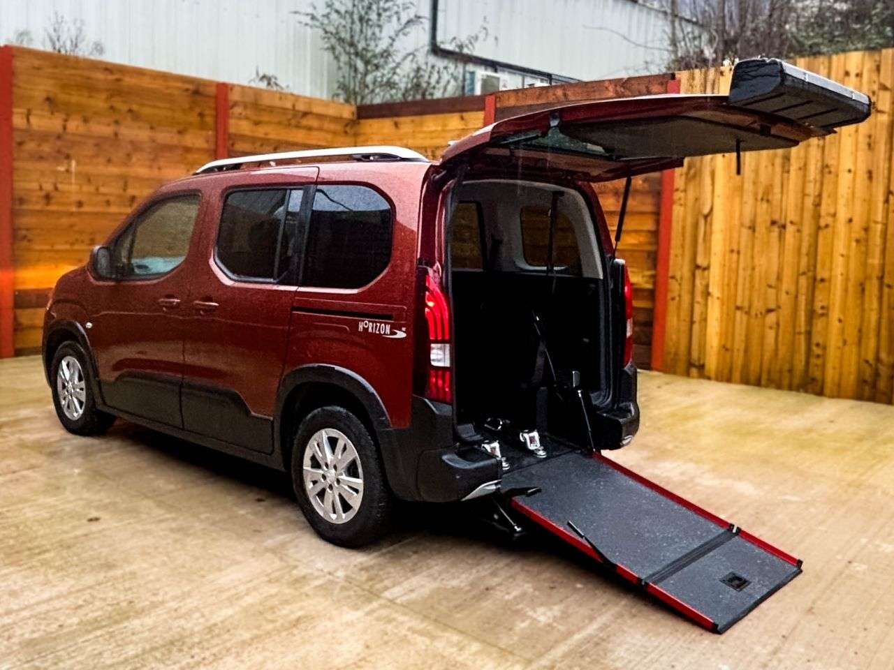 A 2020 PEUGEOT RIFTER 3 Seat Auto Petrol Wheelchair Accessible Disabled Access Vehicle WAV A 2020 PEUGEOT RIFTER 3 Seat Auto Petrol Wheelchair Accessible Disabled Access Vehicle WAV