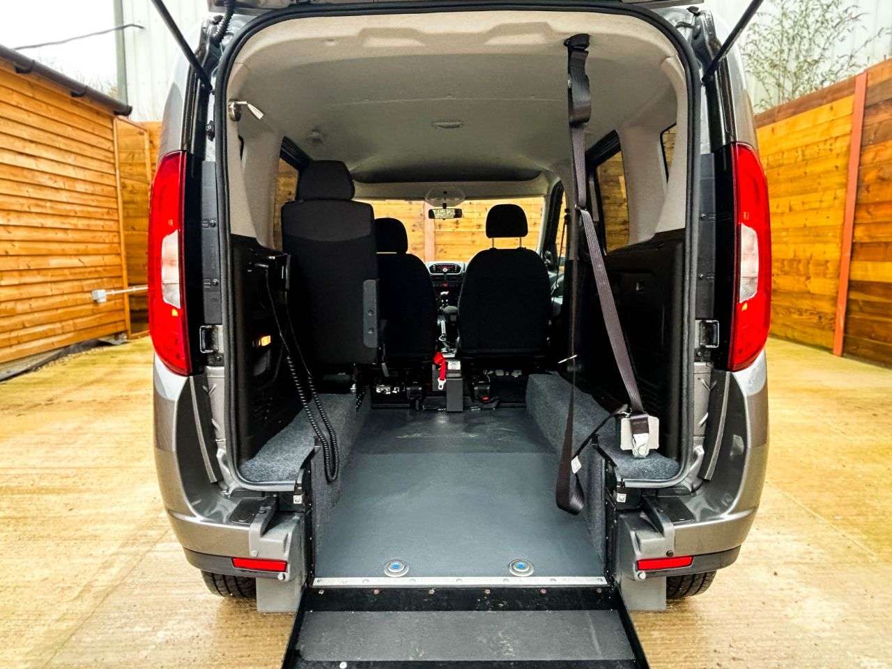 2020 FIAT DOBLO 2020 FIAT DOBLO