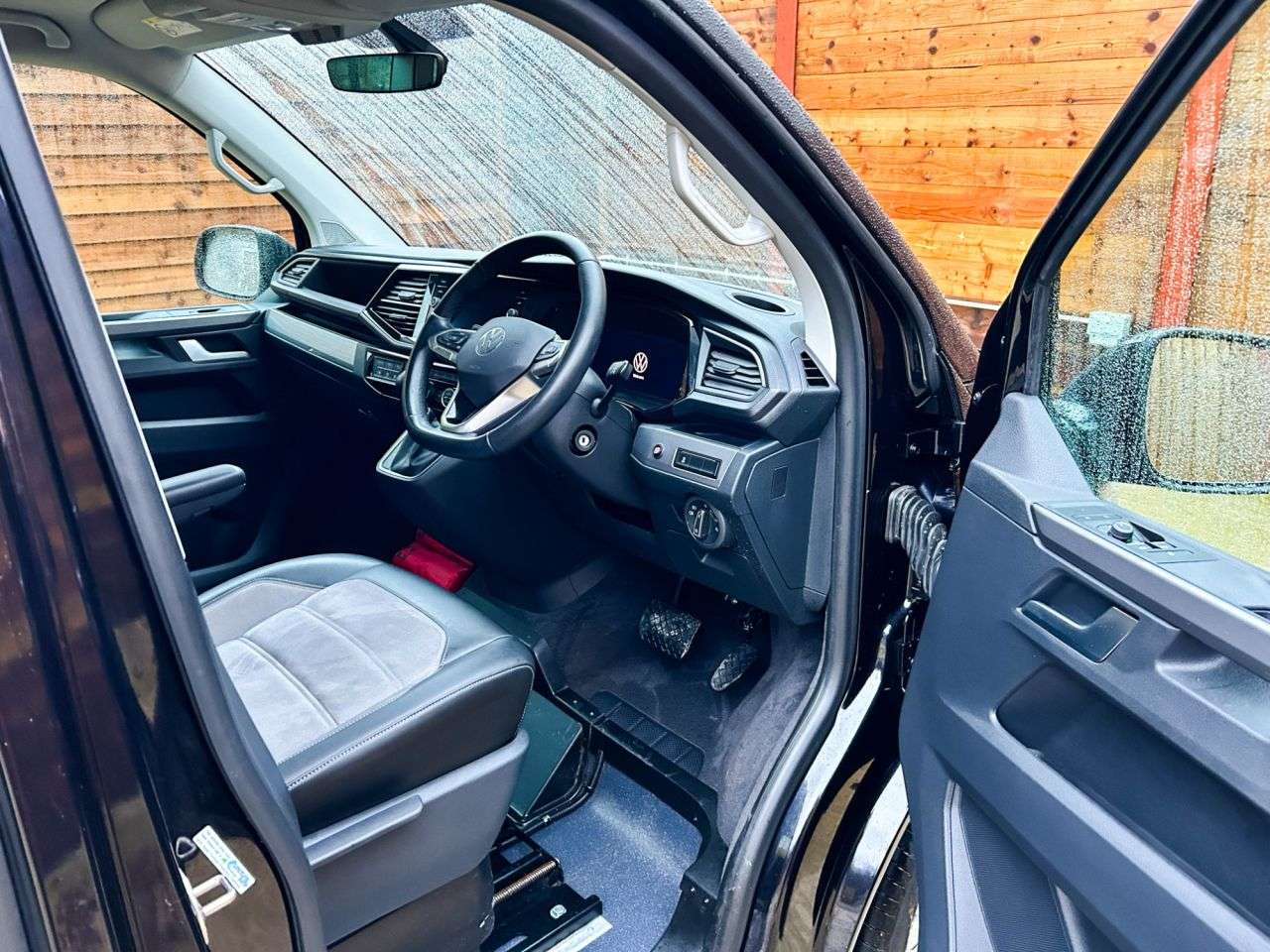 2021 VOLKSWAGEN CARAVELLE 2021 VOLKSWAGEN CARAVELLE