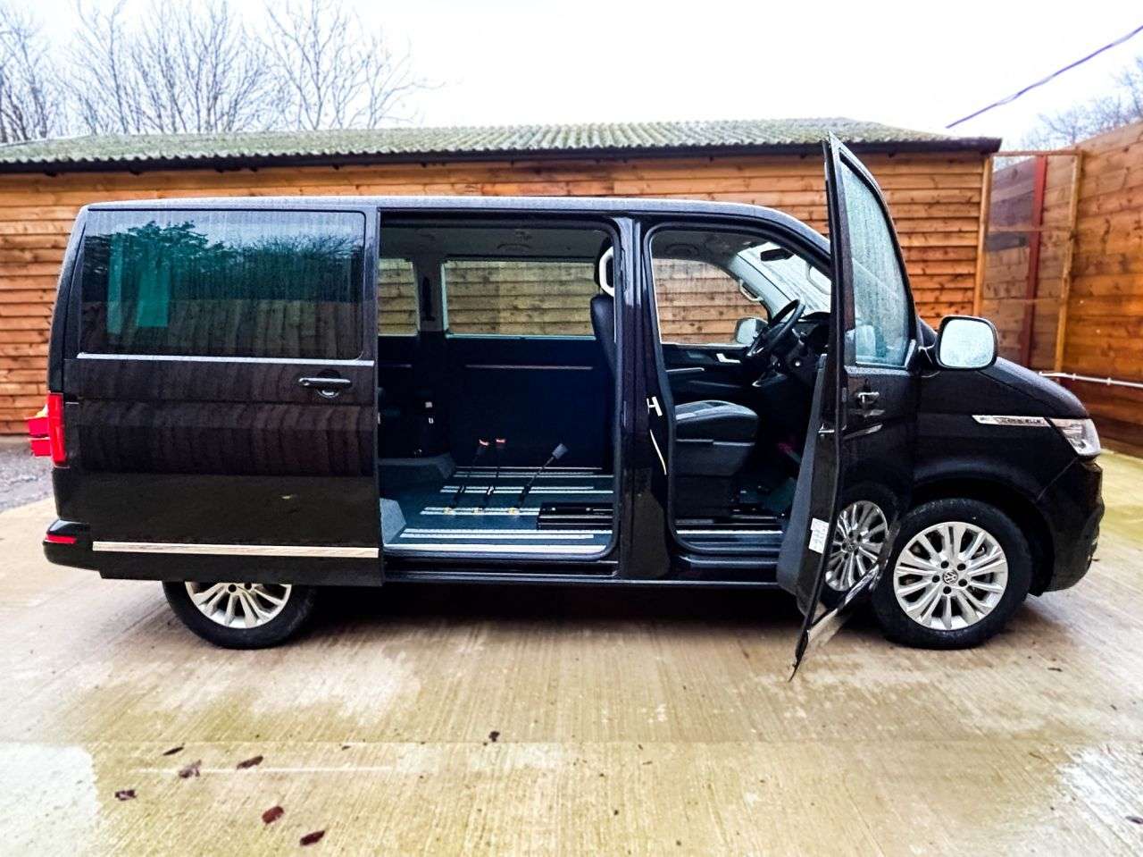 2021 VOLKSWAGEN CARAVELLE 2021 VOLKSWAGEN CARAVELLE