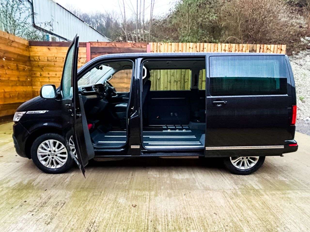 2021 VOLKSWAGEN CARAVELLE 2021 VOLKSWAGEN CARAVELLE