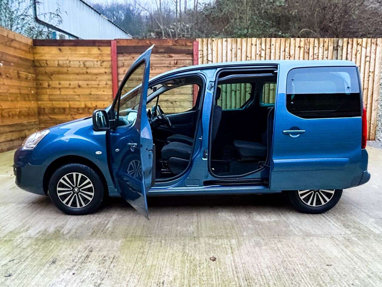 2018 PEUGEOT PARTNER TEPEE 2018 PEUGEOT PARTNER TEPEE