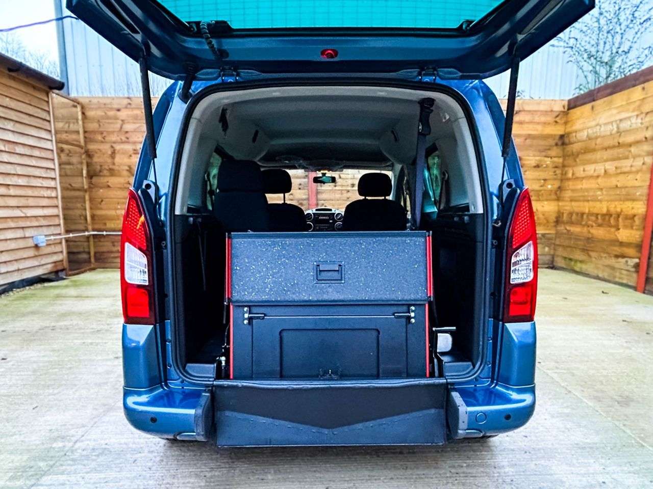 2018 PEUGEOT PARTNER TEPEE 2018 PEUGEOT PARTNER TEPEE