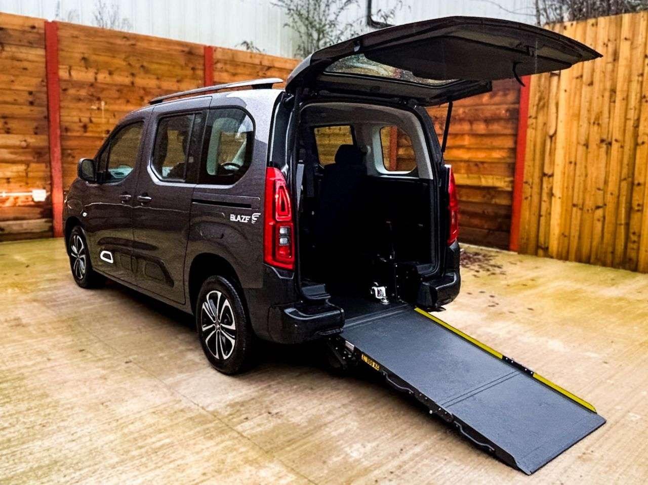 A 2020 CITROEN BERLINGO 3 Seat Auto Wheelchair Accessible Disabled Access Vehicle WAV A 2020 CITROEN BERLINGO 3 Seat Auto Wheelchair Accessible Disabled Access Vehicle WAV