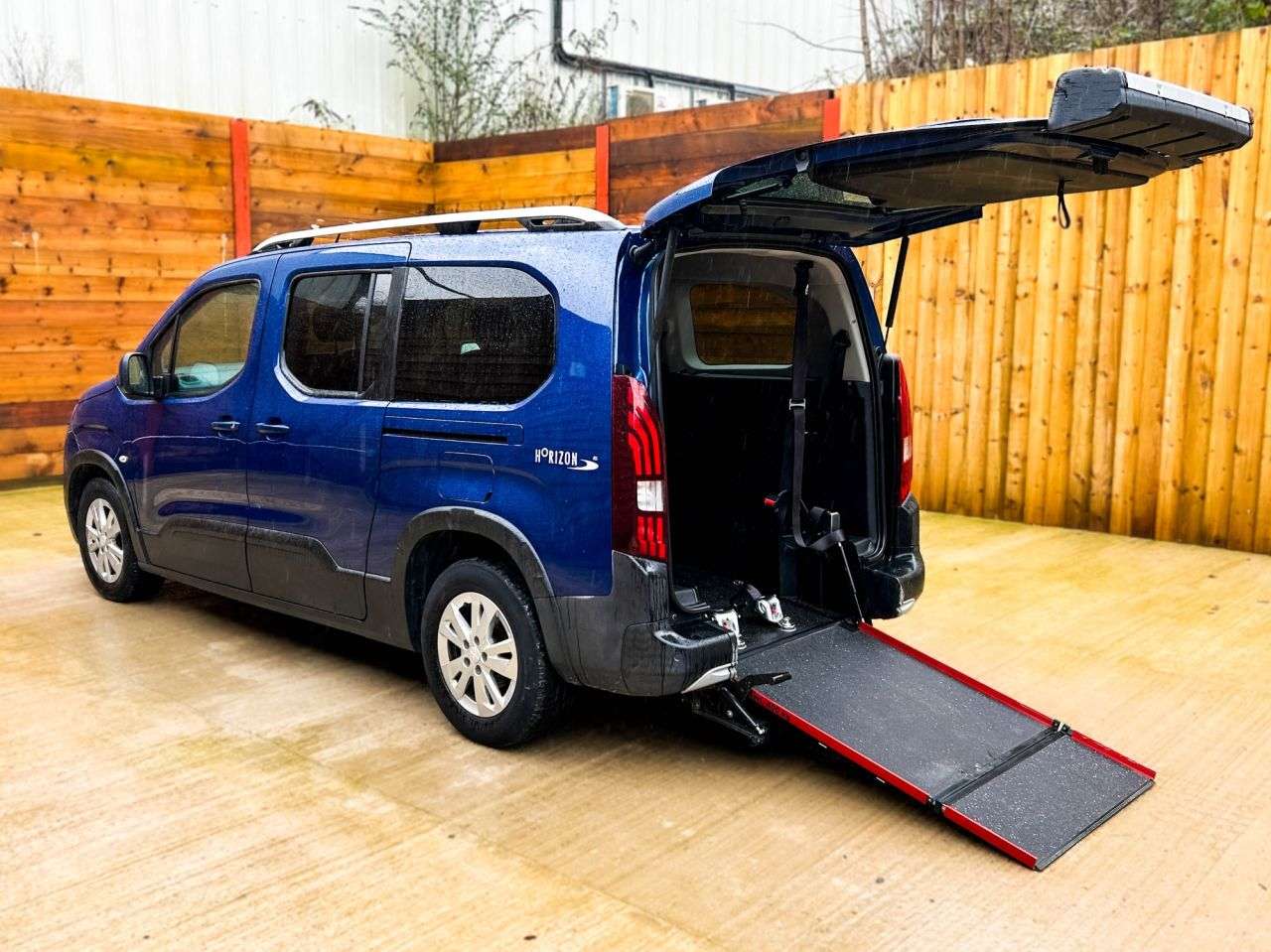 A 2020 PEUGEOT RIFTER L2 LWB 5 Seat Auto Wheelchair Accessible Disabled Access Vehicle WAV A 2020 PEUGEOT RIFTER L2 LWB 5 Seat Auto Wheelchair Accessible Disabled Access Vehicle WAV