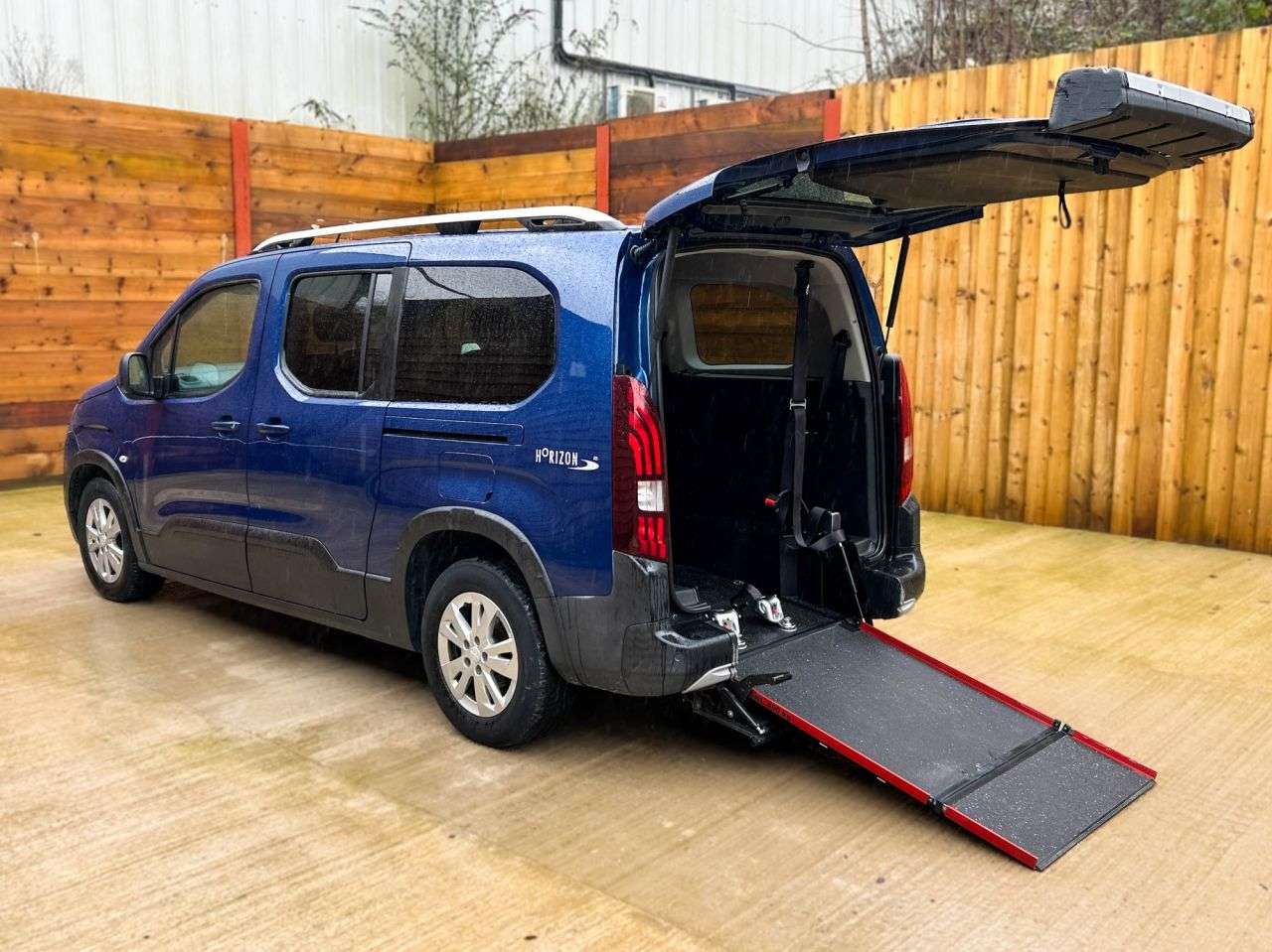 A 2020 PEUGEOT RIFTER L2 LWB 5 Seat Auto Wheelchair Accessible Disabled Access Vehicle WAV A 2020 PEUGEOT RIFTER L2 LWB 5 Seat Auto Wheelchair Accessible Disabled Access Vehicle WAV