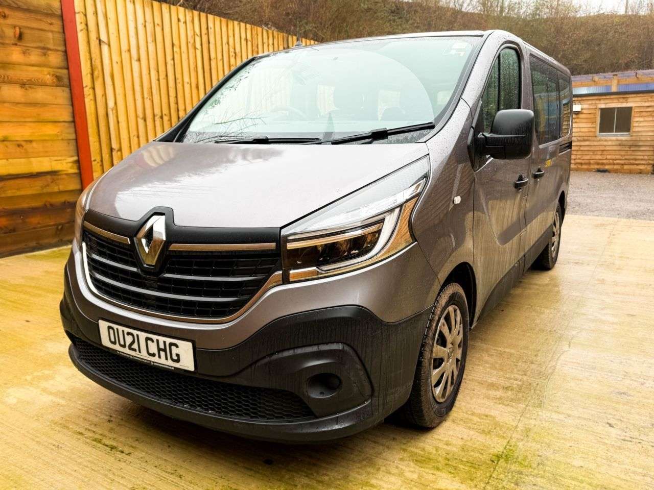 A 2021 RENAULT TRAFIC 5 Seat Auto Wheelchair Accessible Disabled Access Vehicle WAV A 2021 RENAULT TRAFIC 5 Seat Auto Wheelchair Accessible Disabled Access Vehicle WAV