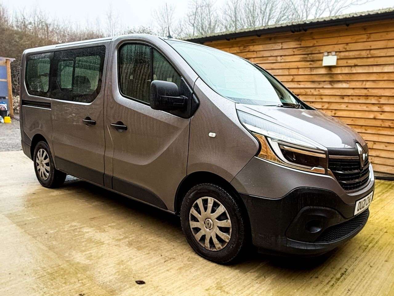 A 2021 RENAULT TRAFIC 5 Seat Auto Wheelchair Accessible Disabled Access Vehicle WAV A 2021 RENAULT TRAFIC 5 Seat Auto Wheelchair Accessible Disabled Access Vehicle WAV