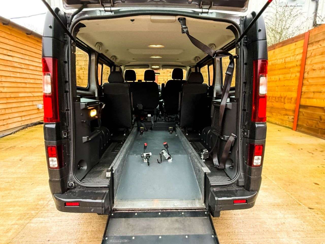 2021 RENAULT TRAFIC 2021 RENAULT TRAFIC