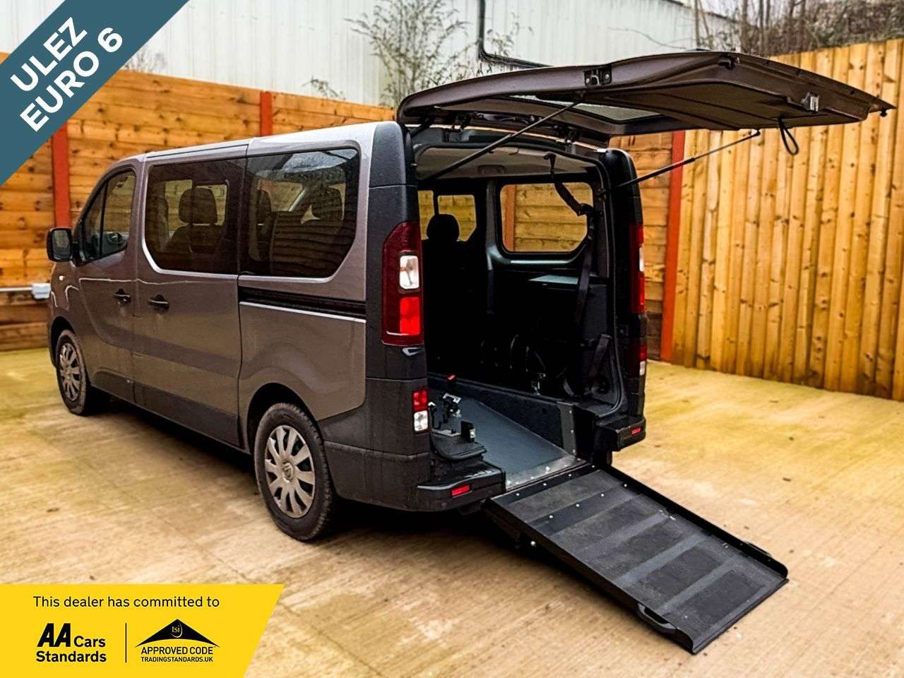 A 2021 RENAULT TRAFIC 5 Seat Auto Wheelchair Accessible Disabled Access Vehicle WAV A 2021 RENAULT TRAFIC 5 Seat Auto Wheelchair Accessible Disabled Access Vehicle WAV