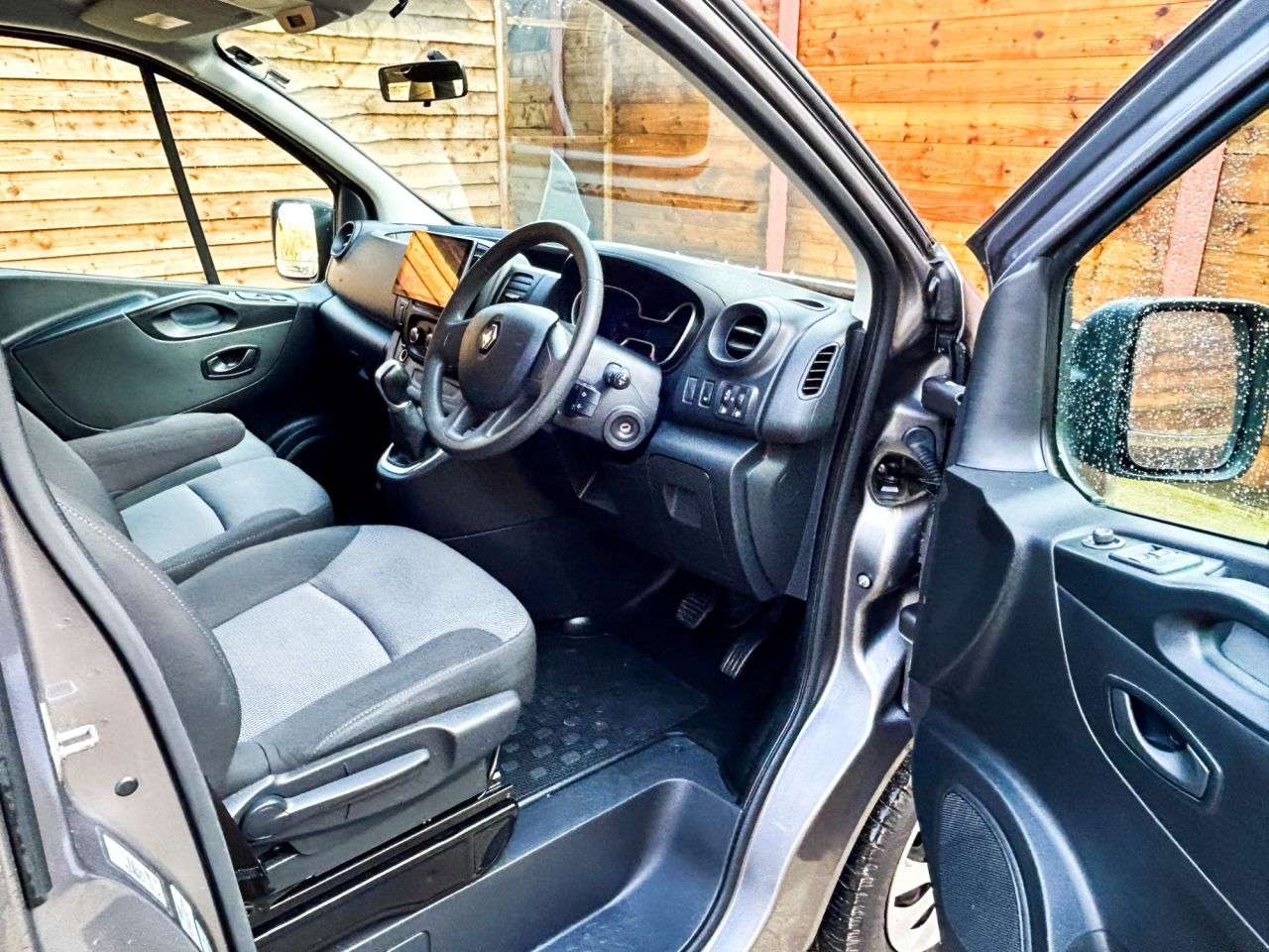 2021 RENAULT TRAFIC 2021 RENAULT TRAFIC