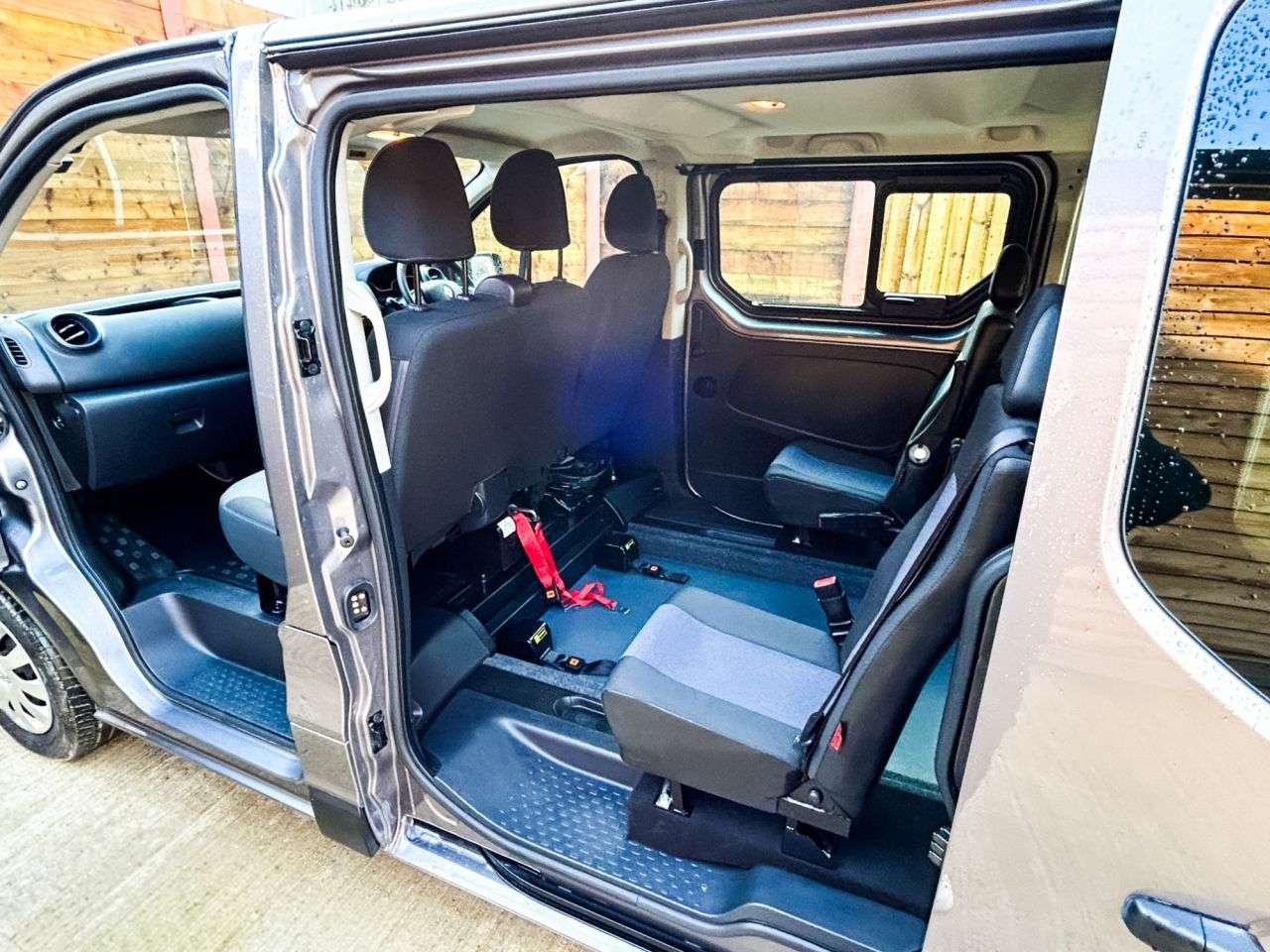 2021 RENAULT TRAFIC 2021 RENAULT TRAFIC