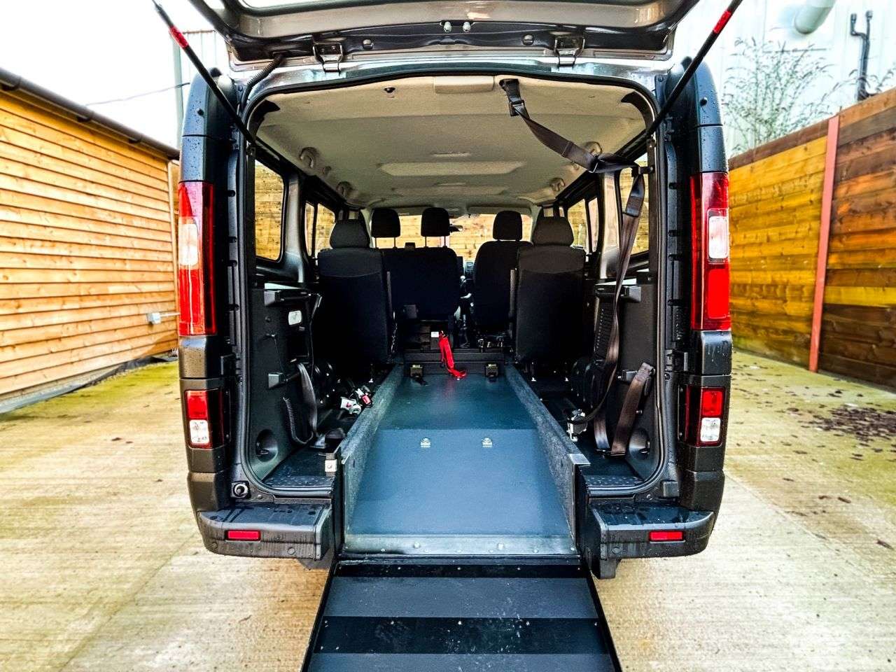 2021 RENAULT TRAFIC 2021 RENAULT TRAFIC