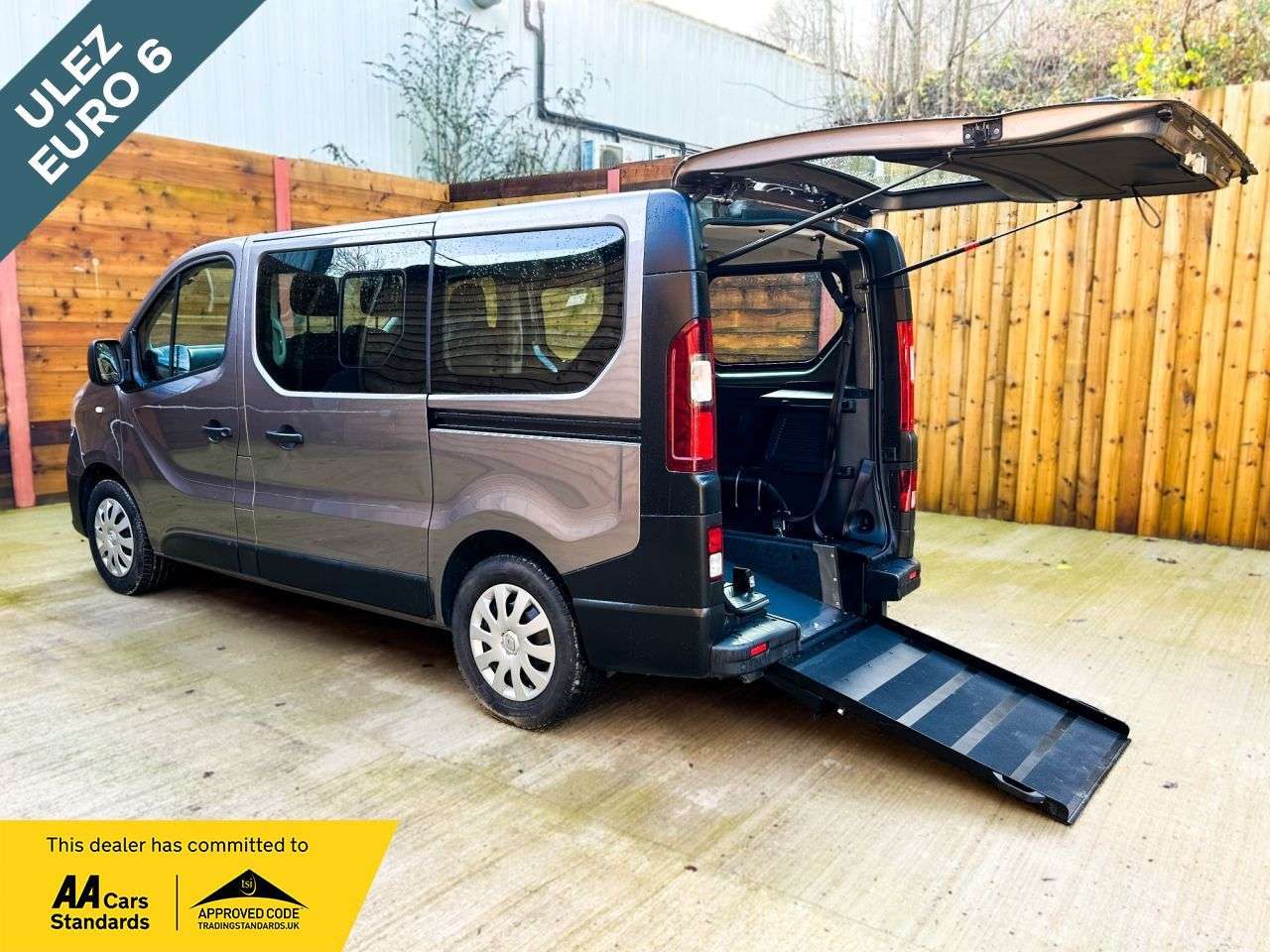 A 2021 RENAULT TRAFIC 5 Seat Auto Wheelchair Accessible Disabled Access Vehicle WAV A 2021 RENAULT TRAFIC 5 Seat Auto Wheelchair Accessible Disabled Access Vehicle WAV