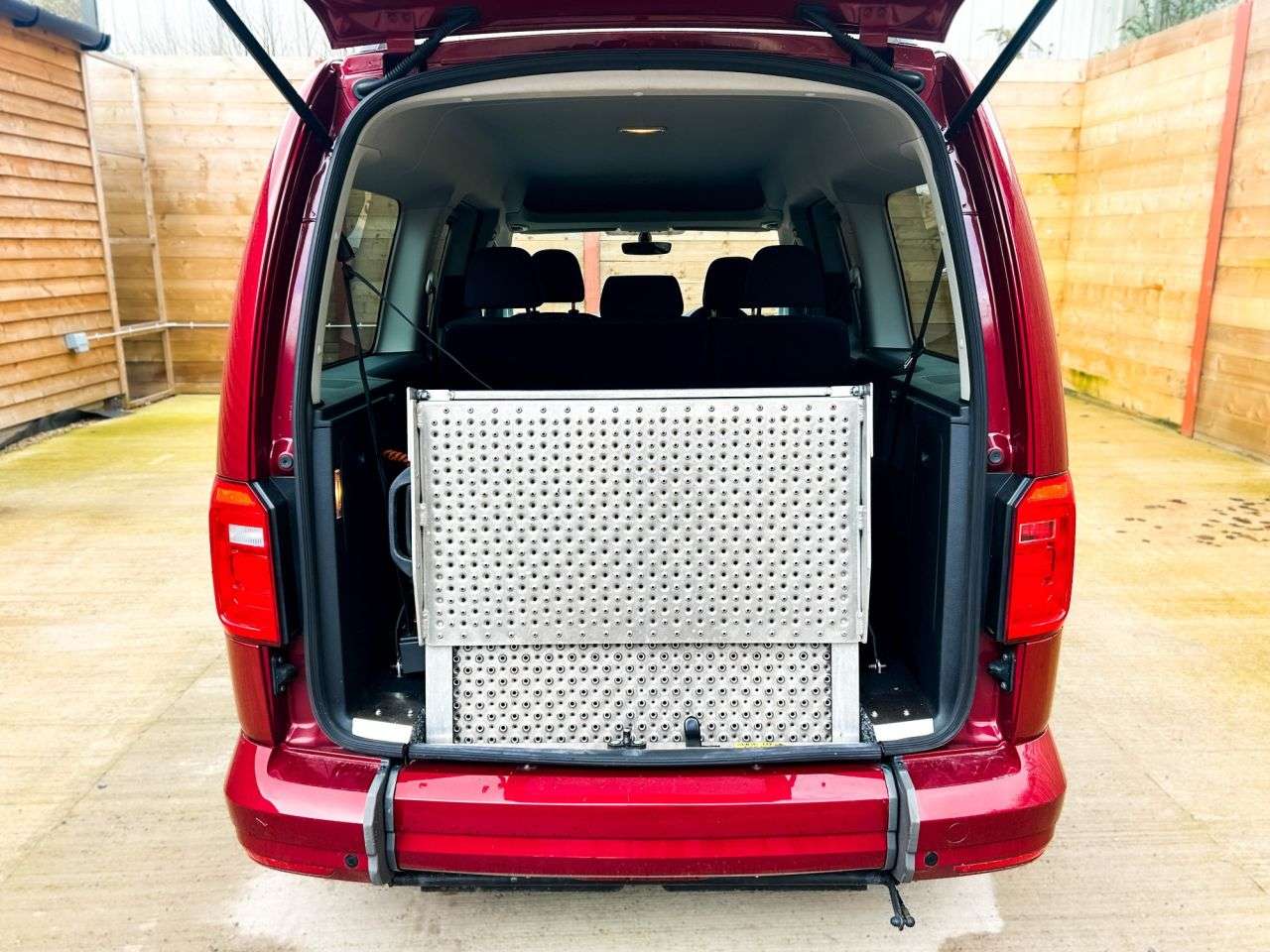 2021 VOLKSWAGEN CADDY MAXI LIFE 2021 VOLKSWAGEN CADDY MAXI LIFE