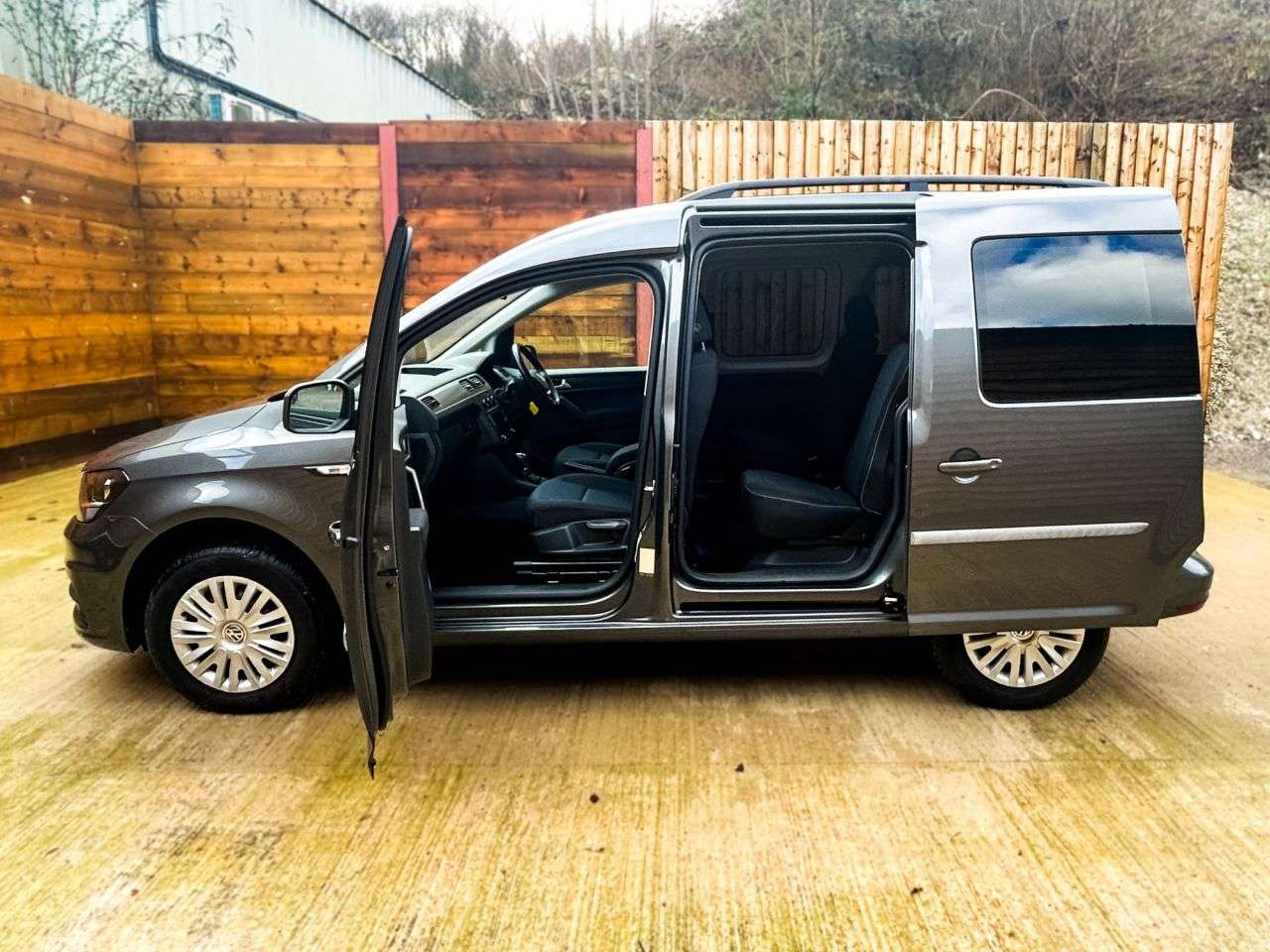 2018 VOLKSWAGEN CADDY LIFE 2018 VOLKSWAGEN CADDY LIFE