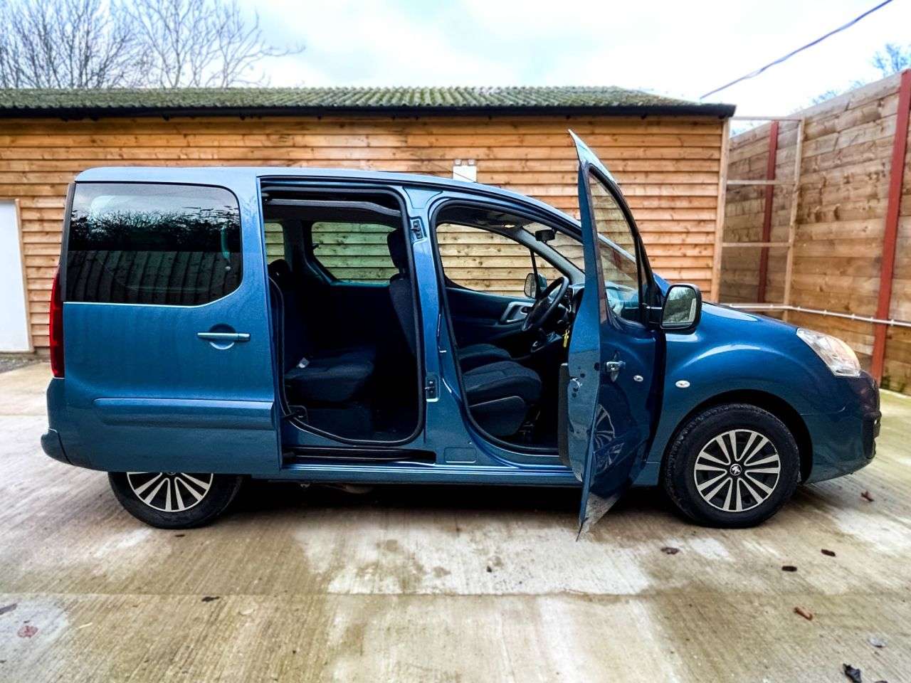 2018 PEUGEOT PARTNER TEPEE 2018 PEUGEOT PARTNER TEPEE