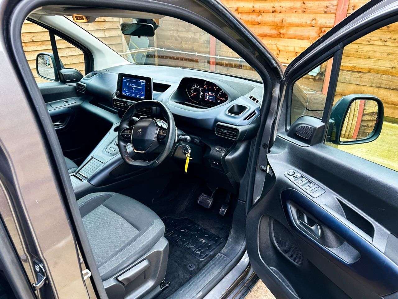 2020 PEUGEOT RIFTER 2020 PEUGEOT RIFTER