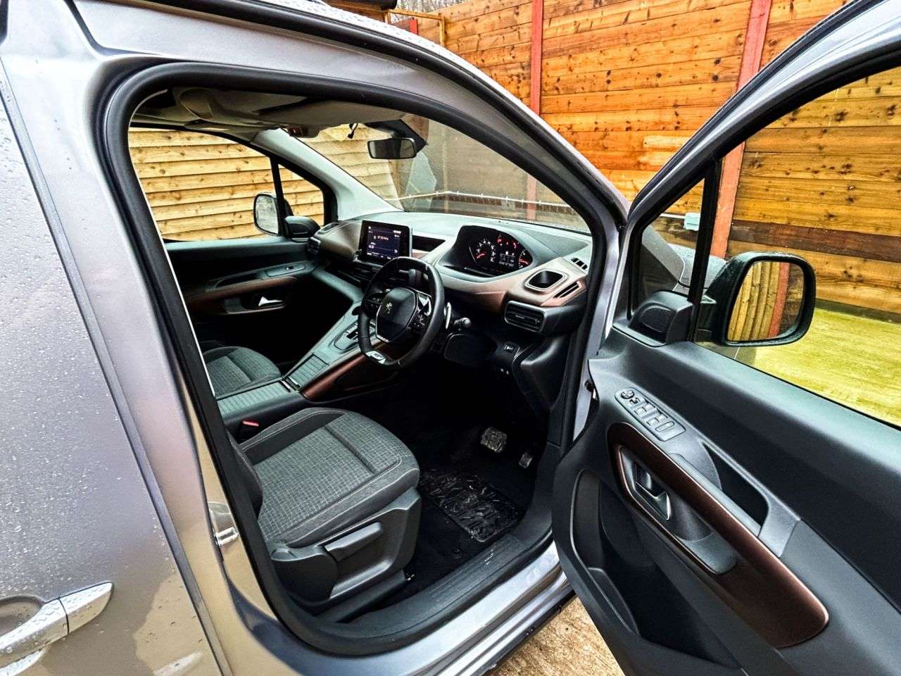 2024 PEUGEOT RIFTER 2024 PEUGEOT RIFTER