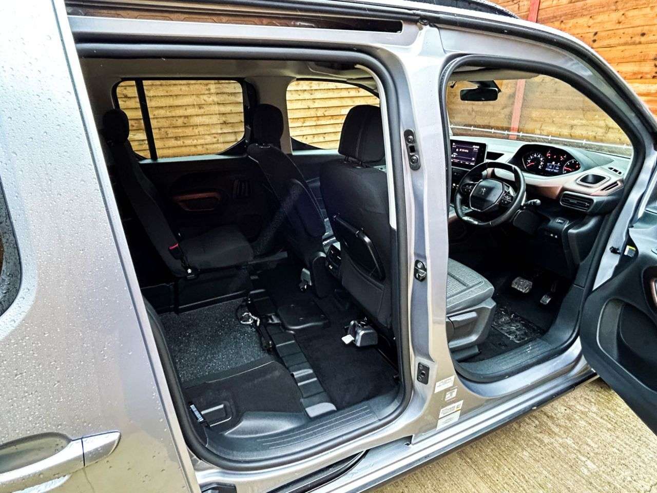 2024 PEUGEOT RIFTER 2024 PEUGEOT RIFTER