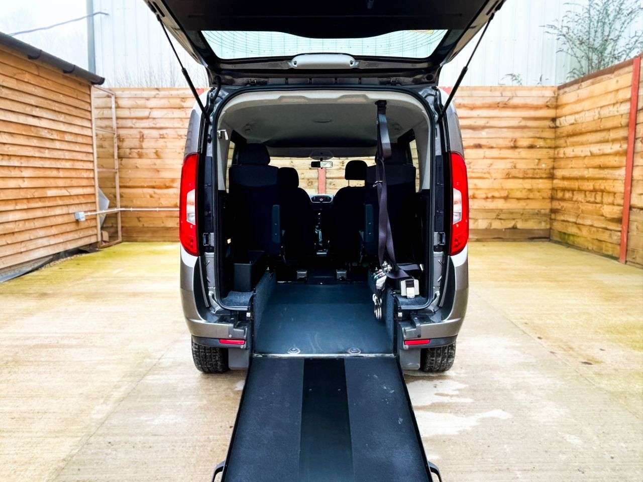 2019 FIAT DOBLO 2019 FIAT DOBLO