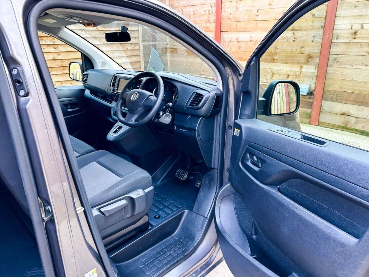 2023 VAUXHALL VIVARO LIFE ELECTRIC 2023 VAUXHALL VIVARO LIFE ELECTRIC