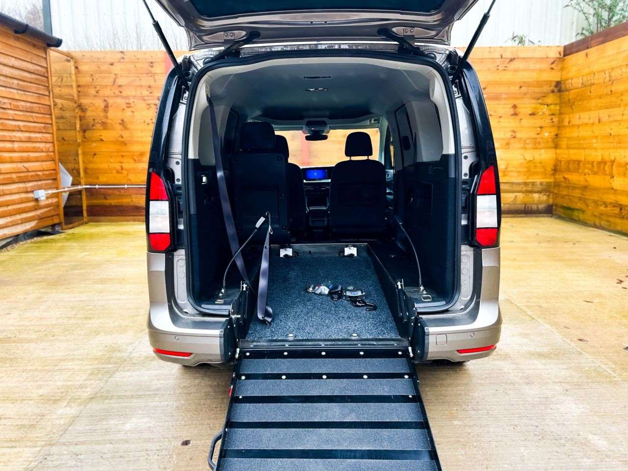 2025 FORD GRAND TOURNEO CONNECT 2025 FORD GRAND TOURNEO CONNECT