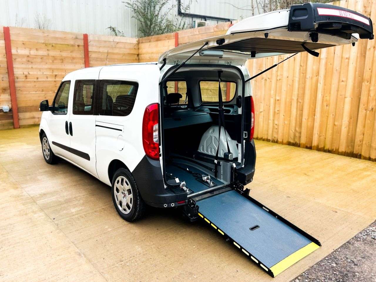 A 2018 FIAT DOBLO L2 LWB 5 Seat Wheelchair Accessible Disabled Access Vehicle WAV A 2018 FIAT DOBLO L2 LWB 5 Seat Wheelchair Accessible Disabled Access Vehicle WAV