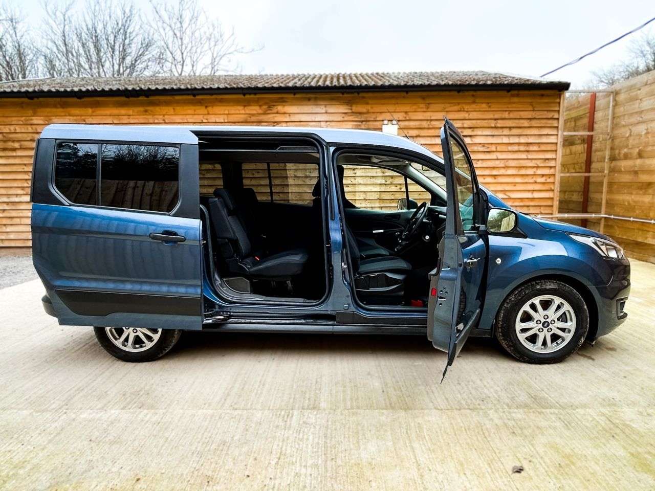 2021 FORD GRAND TOURNEO CONNECT 2021 FORD GRAND TOURNEO CONNECT