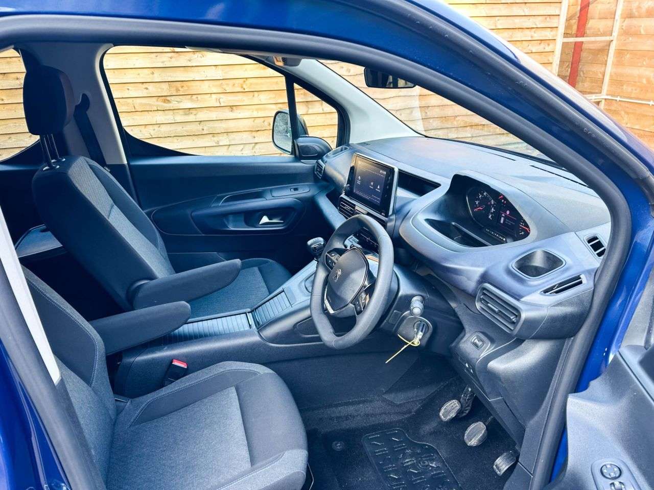 2024 PEUGEOT RIFTER 2024 PEUGEOT RIFTER