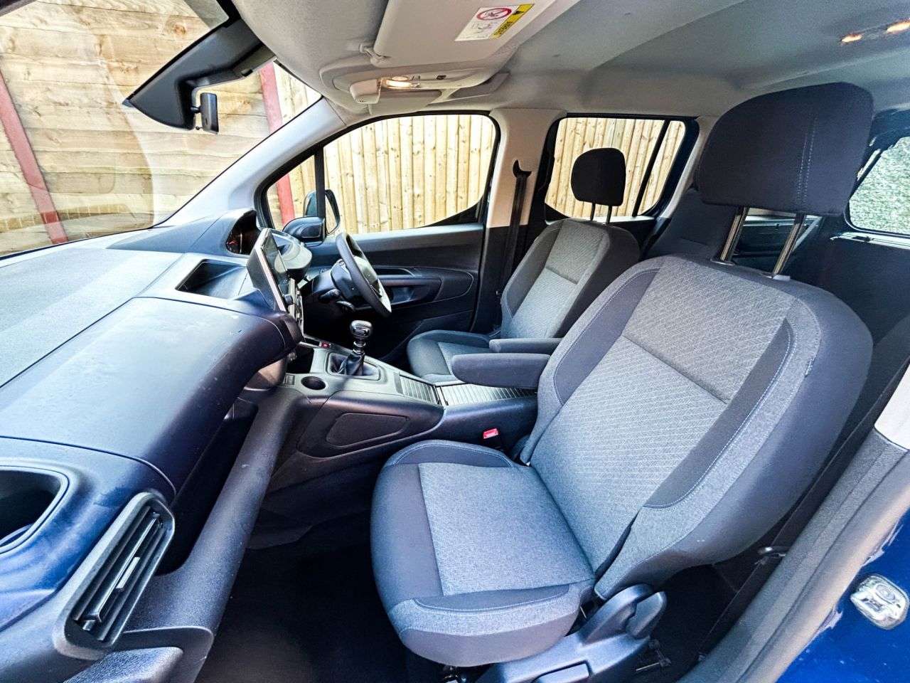 2024 PEUGEOT RIFTER 2024 PEUGEOT RIFTER