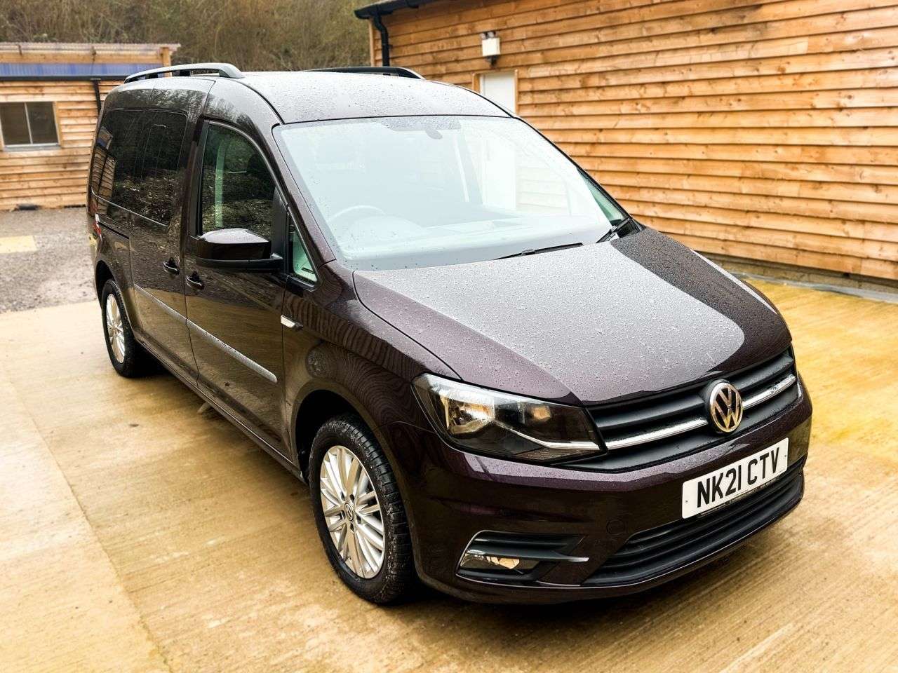 A 2021 VOLKSWAGEN CADDY MAXI LIFE 5 Seat Wheelchair Accessible Disabled Access Vehicle WAV A 2021 VOLKSWAGEN CADDY MAXI LIFE 5 Seat Wheelchair Accessible Disabled Access Vehicle WAV