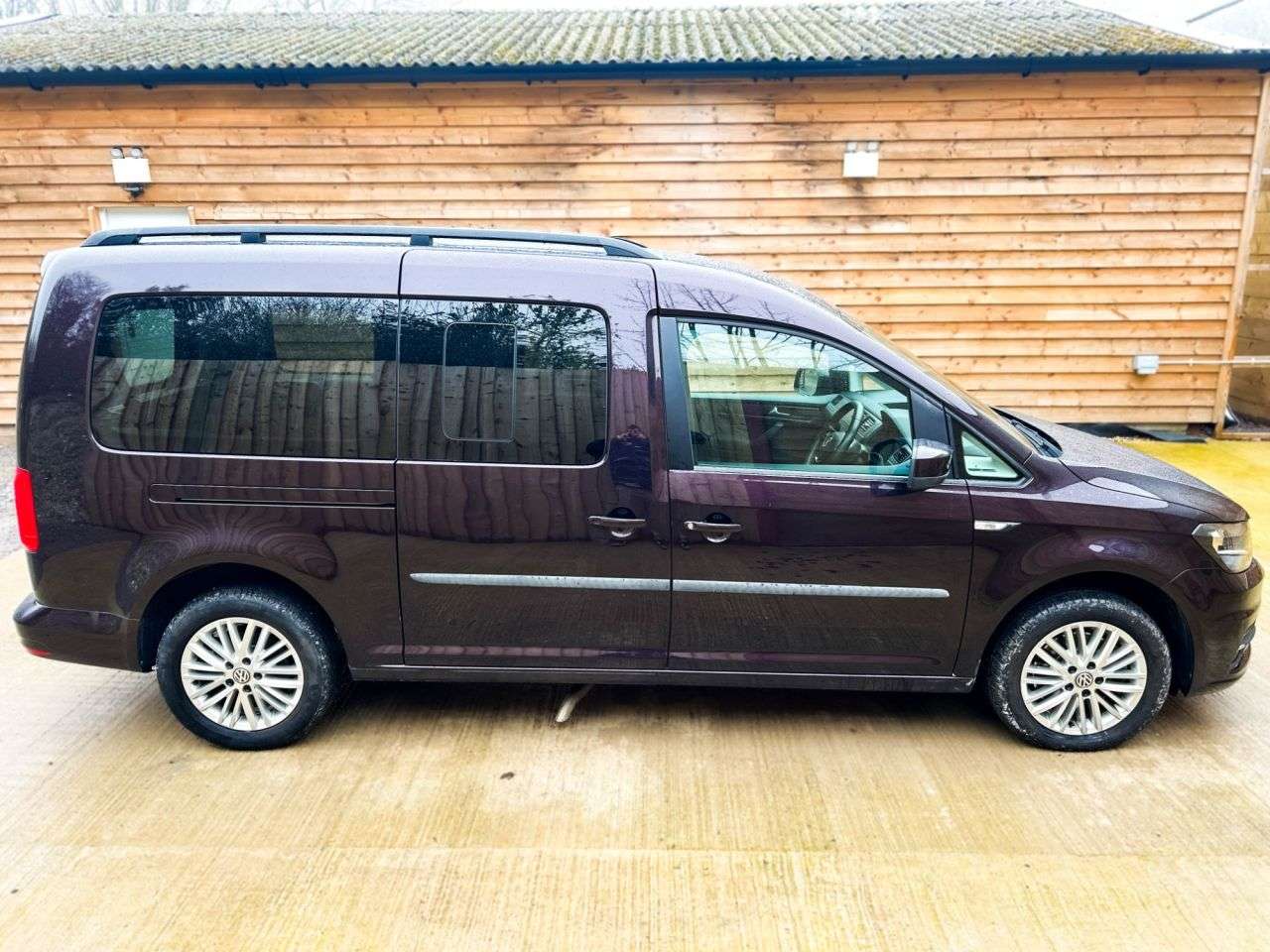 2021 VOLKSWAGEN CADDY MAXI LIFE 2021 VOLKSWAGEN CADDY MAXI LIFE