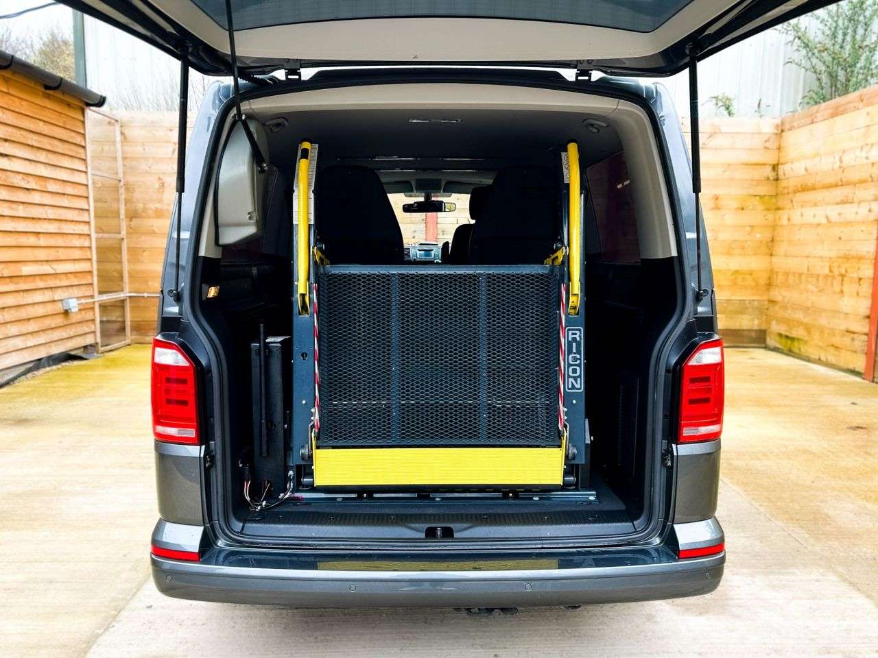 2016 VOLKSWAGEN TRANSPORTER 2016 VOLKSWAGEN TRANSPORTER