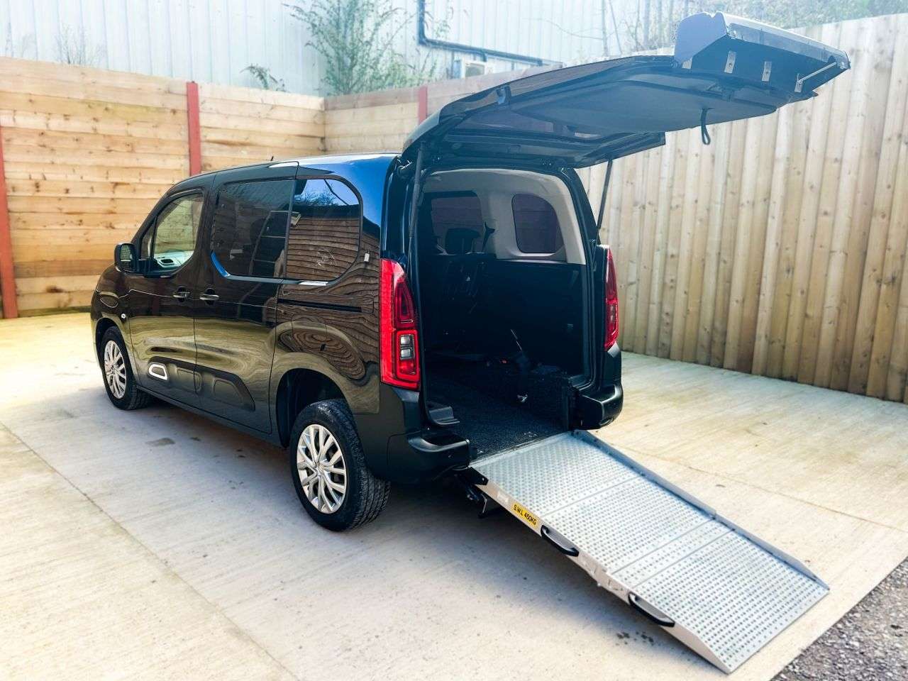 A 2020 CITROEN BERLINGO 3 Seat Auto Wheelchair Accessible Disabled Access Vehicle WAV A 2020 CITROEN BERLINGO 3 Seat Auto Wheelchair Accessible Disabled Access Vehicle WAV