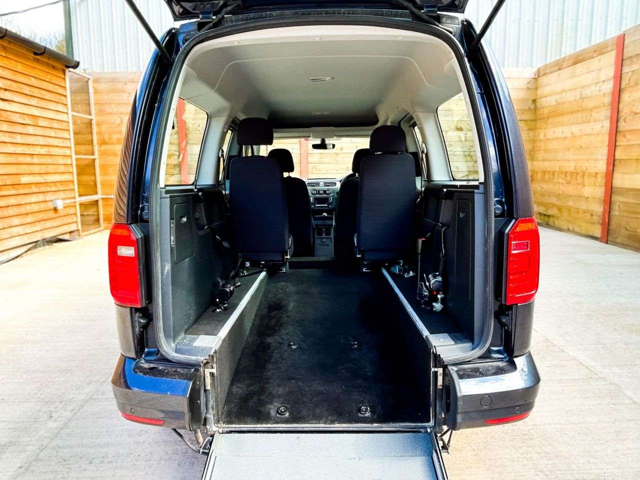 2020 VOLKSWAGEN CADDY MAXI LIFE 2020 VOLKSWAGEN CADDY MAXI LIFE