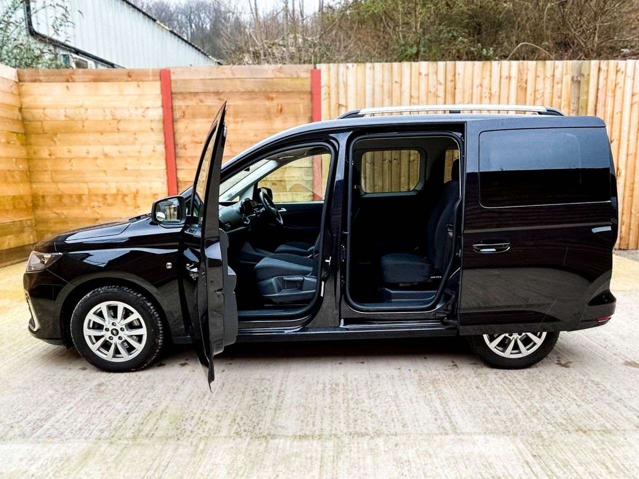 2023 FORD TOURNEO CONNECT 2023 FORD TOURNEO CONNECT