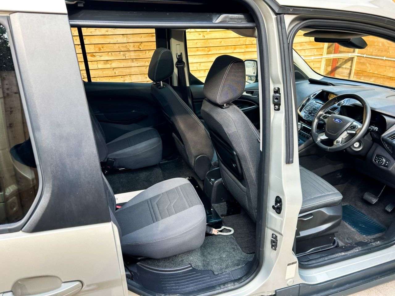 2015 FORD TOURNEO CONNECT 2015 FORD TOURNEO CONNECT