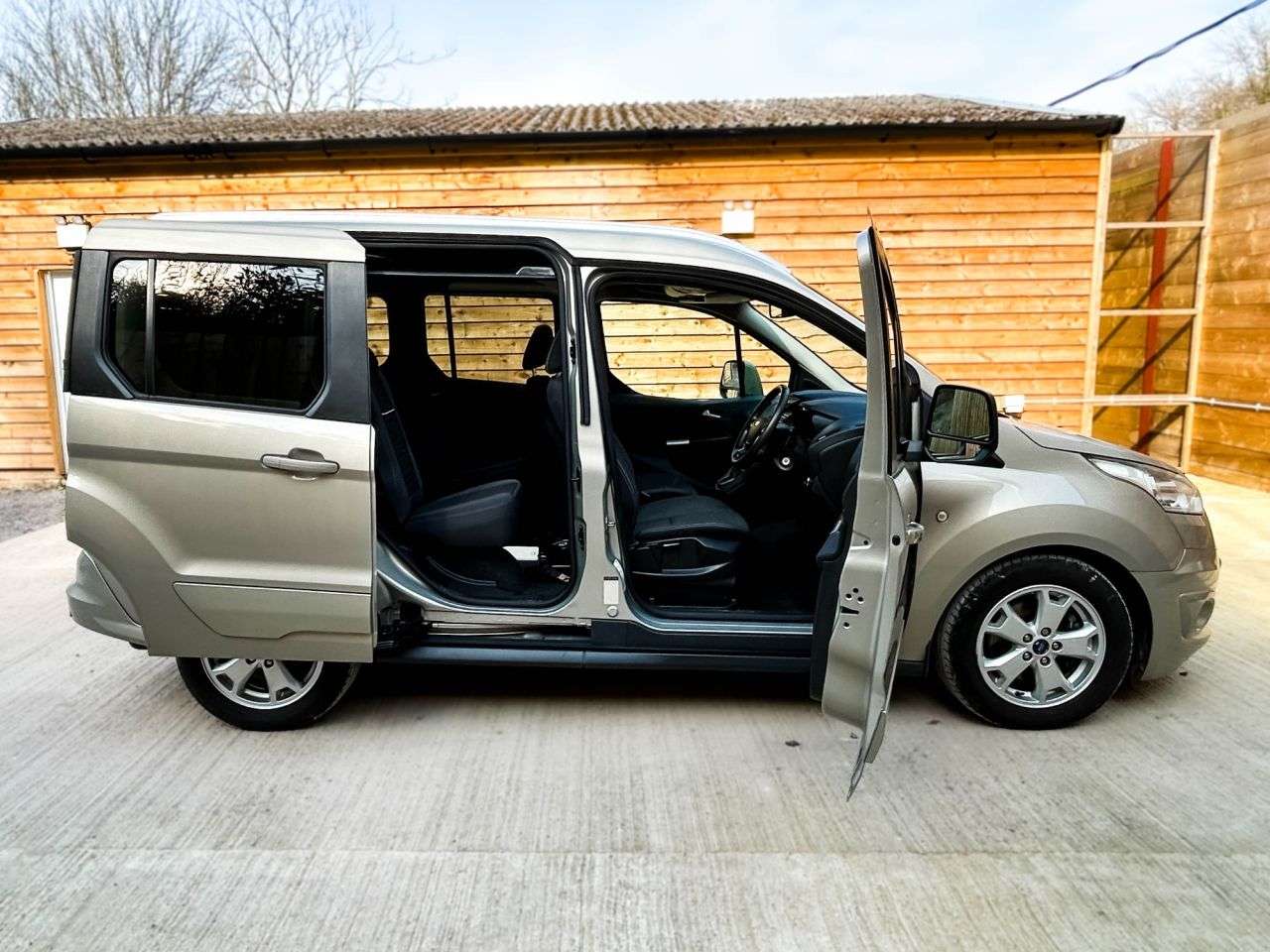 2015 FORD TOURNEO CONNECT 2015 FORD TOURNEO CONNECT
