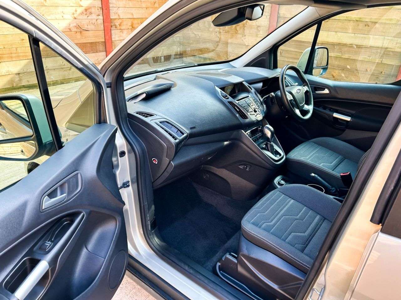 2015 FORD TOURNEO CONNECT 2015 FORD TOURNEO CONNECT