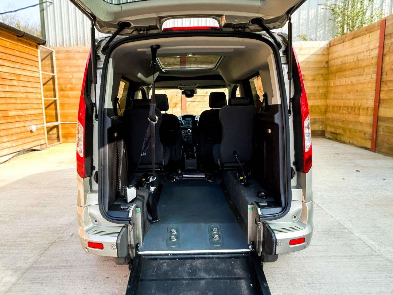 2015 FORD TOURNEO CONNECT 2015 FORD TOURNEO CONNECT