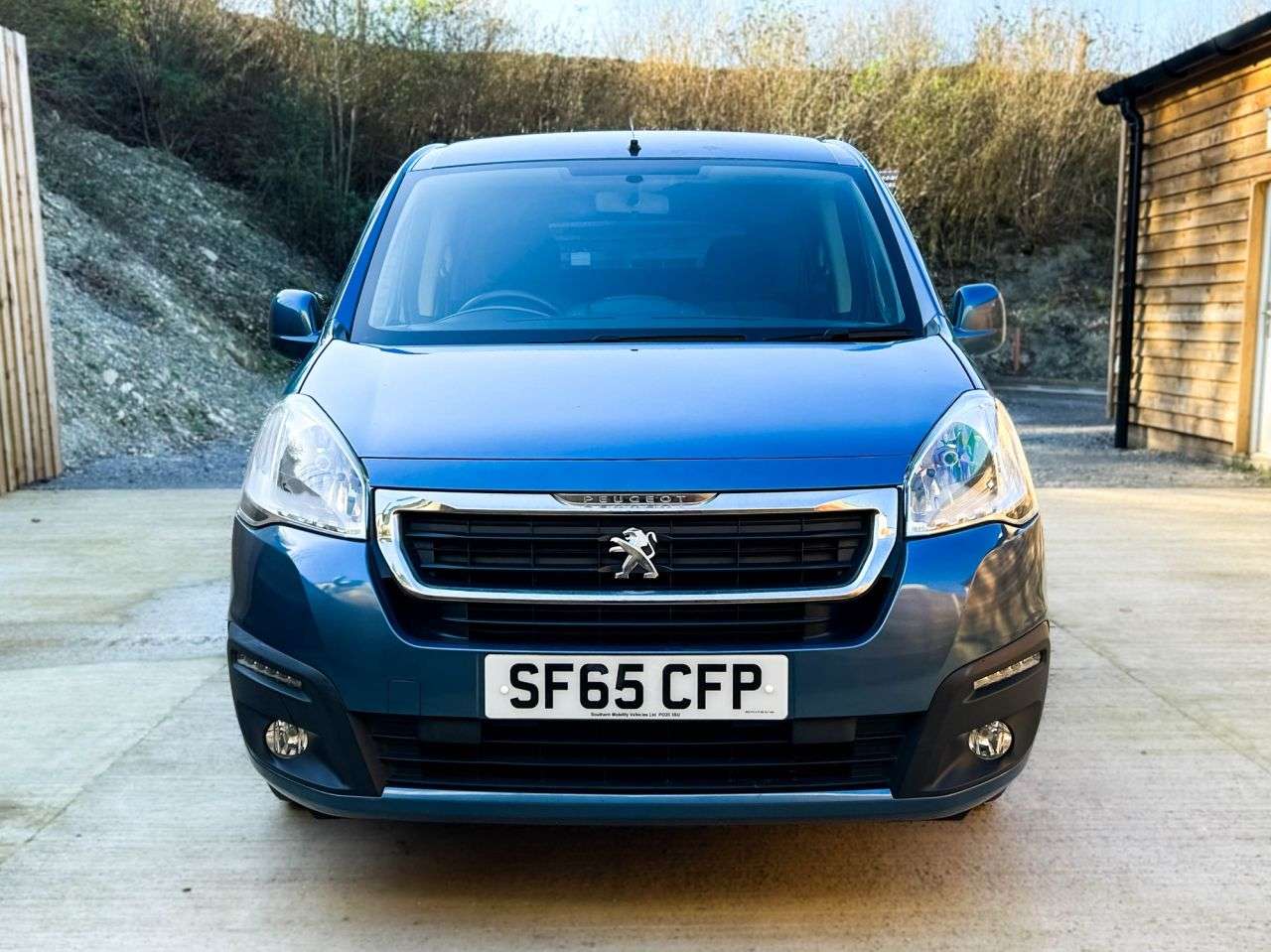 2015 PEUGEOT PARTNER TEPEE 2015 PEUGEOT PARTNER TEPEE
