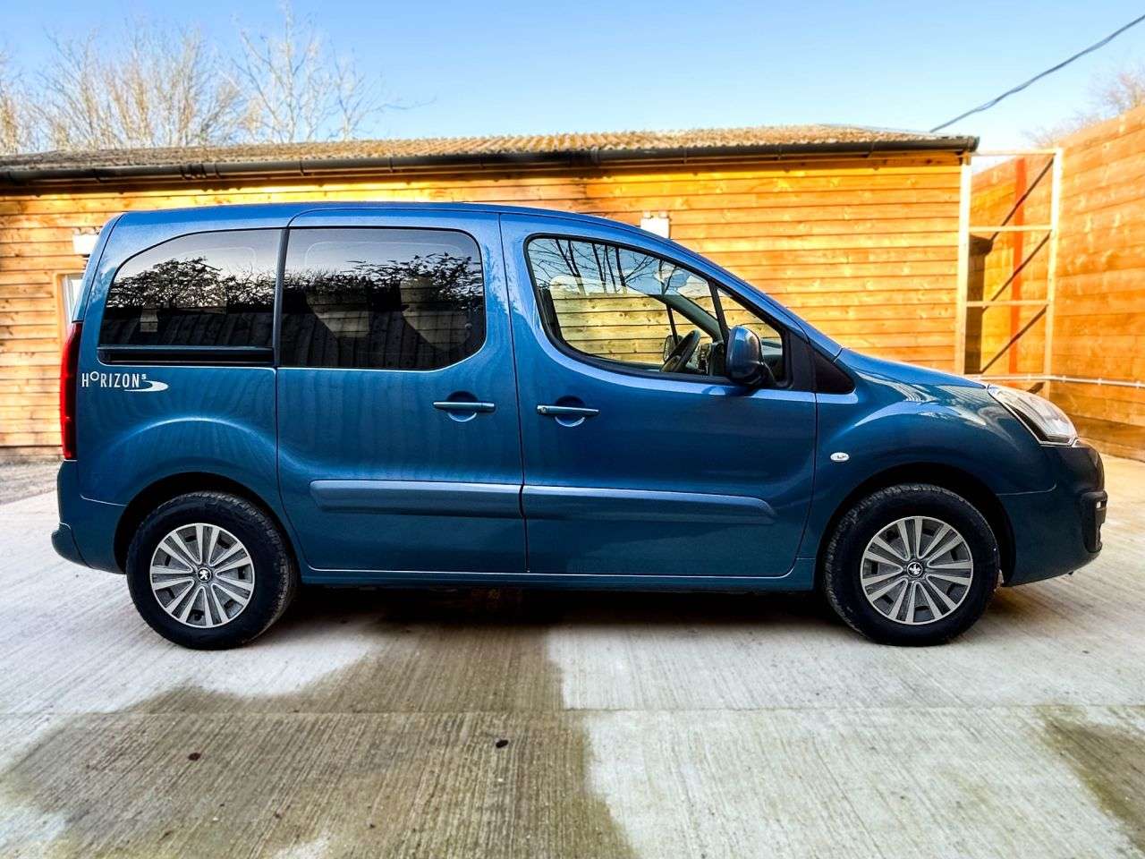 2015 PEUGEOT PARTNER TEPEE 2015 PEUGEOT PARTNER TEPEE